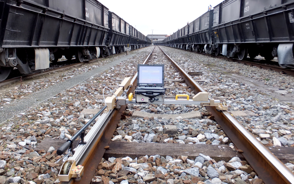 東研工業株式会社 写真4